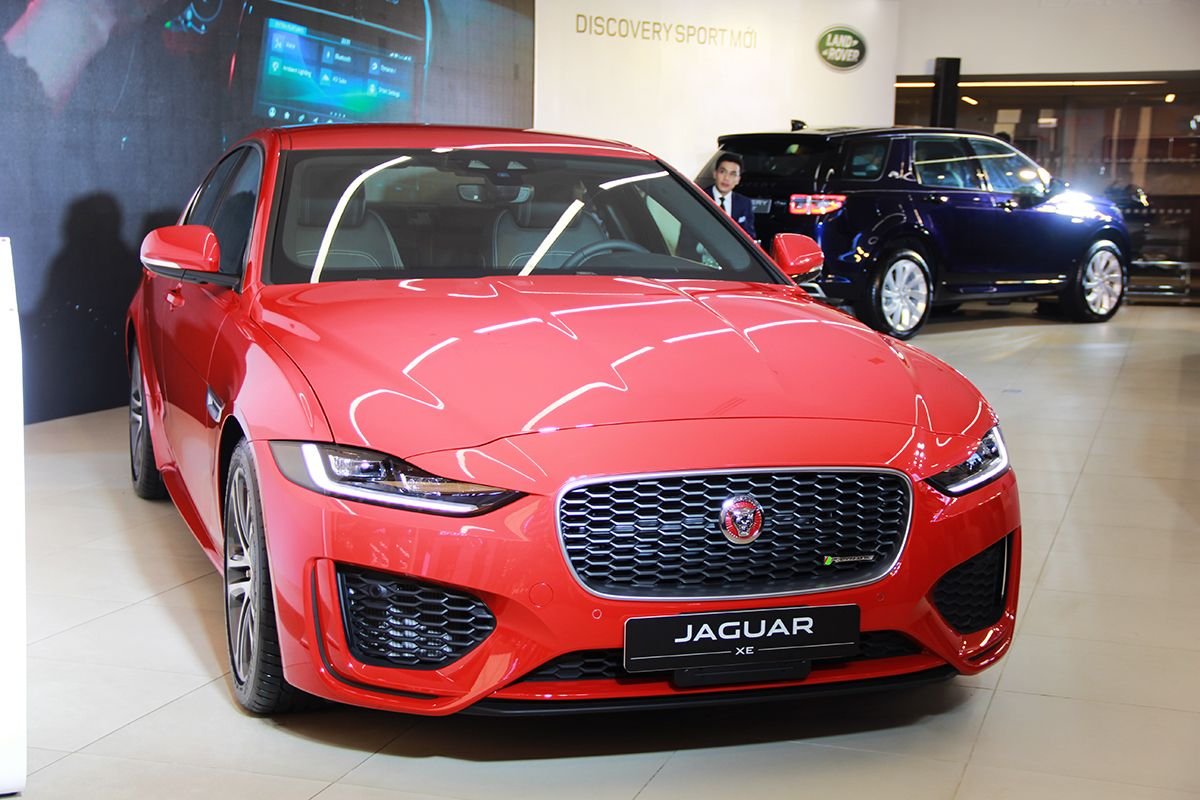 'Jaguar' Jaguar XE 2020 price from 2.6 billion VND 0