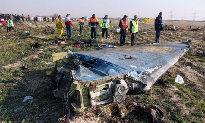 Obstacles hinder investigation of plane crash in Iran 2
