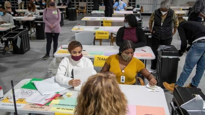 Georgia discovered more than 2,500 uncounted votes 4