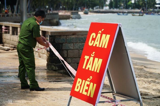Dong Nai set up 20 checkpoints, Vung Tau banned swimming 5